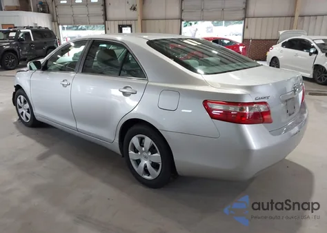 2009 Toyota Camry z USA, uszkodzony, nr VIN 4T1BE46K09U389007